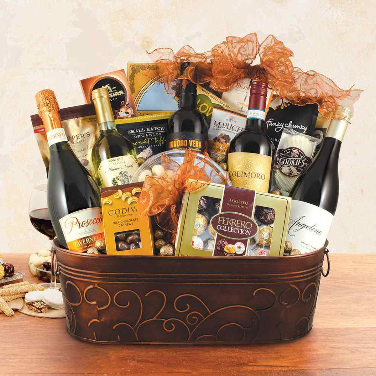 Standing Ovation One Moet & Chandon Imperial Champagne Gift Basket